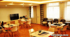 <b><b>帮他们沉塑社会脚色</b></b>