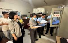 <b>切实防备校园食物安</b>